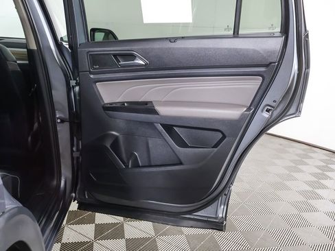 Used 2021 Volkswagen Atlas SEL Premium AWD/4WD image 31