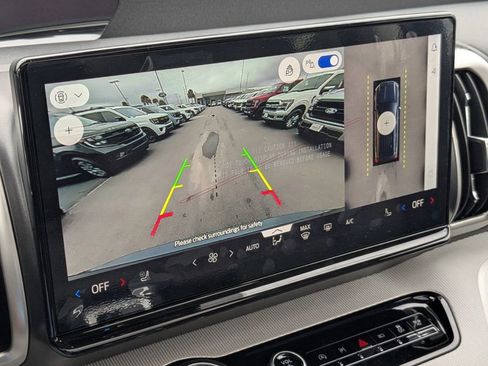 New 2025 Ford Expedition Active image 24