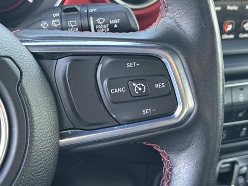 Used 2020 Jeep Wrangler Unlimited Rubicon AWD/4WD image 23