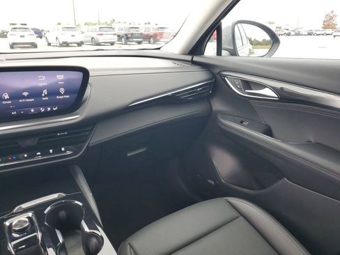 Used 2025 Buick Envision Preferred image 11