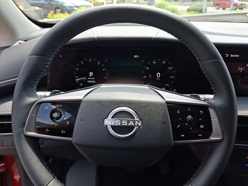 Certified 2025 Nissan Murano SV AWD/4WD image 19
