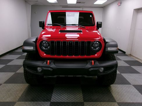 Used 2024 Jeep Gladiator Mojave w/ Technology Group image 18