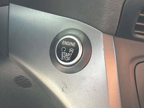 Used 2019 Ford Escape SE AWD/4WD image 17