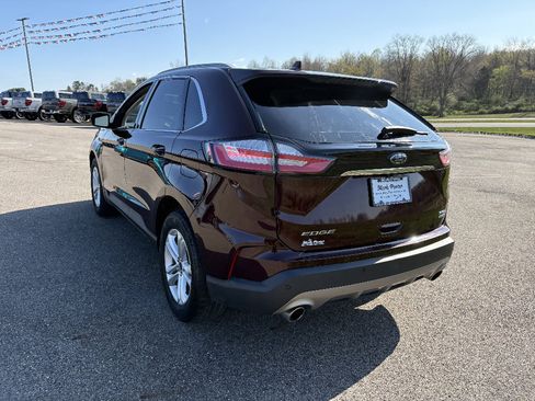 Used 2020 Ford Edge SEL w/ Convenience Package image 3