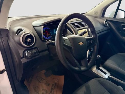 Used 2016 Chevrolet Trax LS AWD/4WD image 10