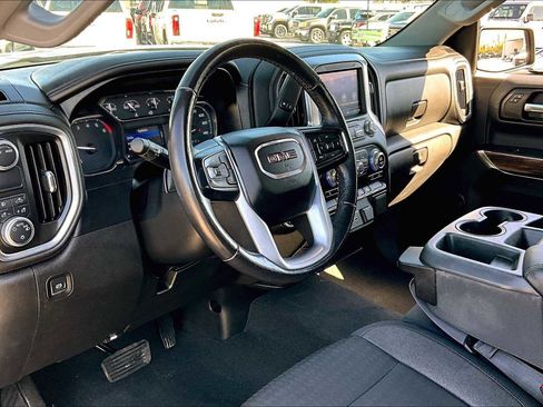 Used 2020 GMC Sierra 1500 Elevation w/ Elevation Value Package image 17