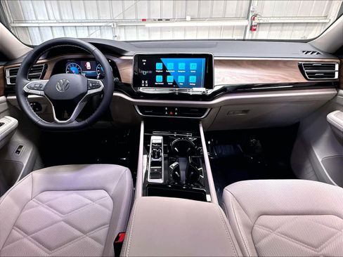New 2026 Volkswagen Atlas SE AWD/4WD image 5