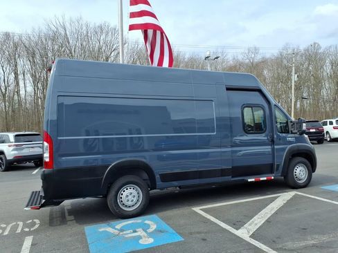 Used 2024 RAM ProMaster 3500 FWD image 5