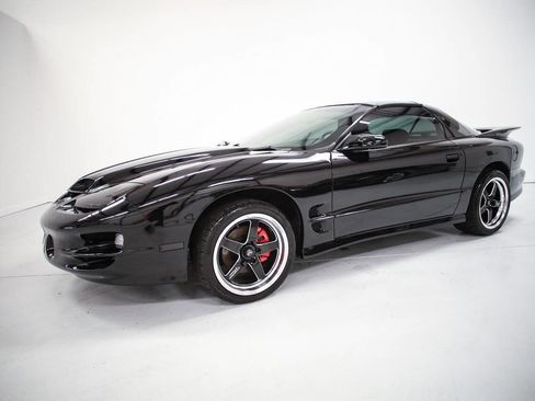Used 2001 Pontiac Firebird Formula w/ Protection Group image 3