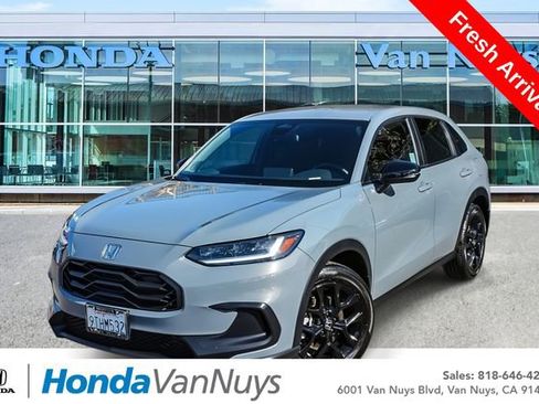 Used 2025 Honda HR-V Sport image 1