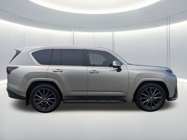 Used 2024 Lexus LX 600 F Sport AWD/4WD image 7