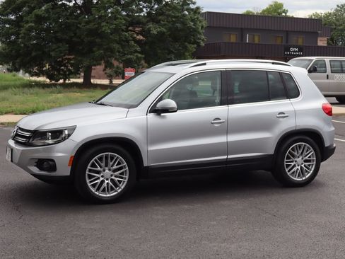 Used 2014 Volkswagen Tiguan SEL AWD/4WD image 10