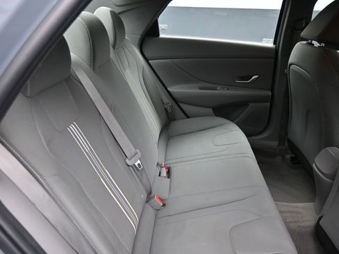 Certified 2022 Hyundai Elantra SEL w/ Cargo Package image 23