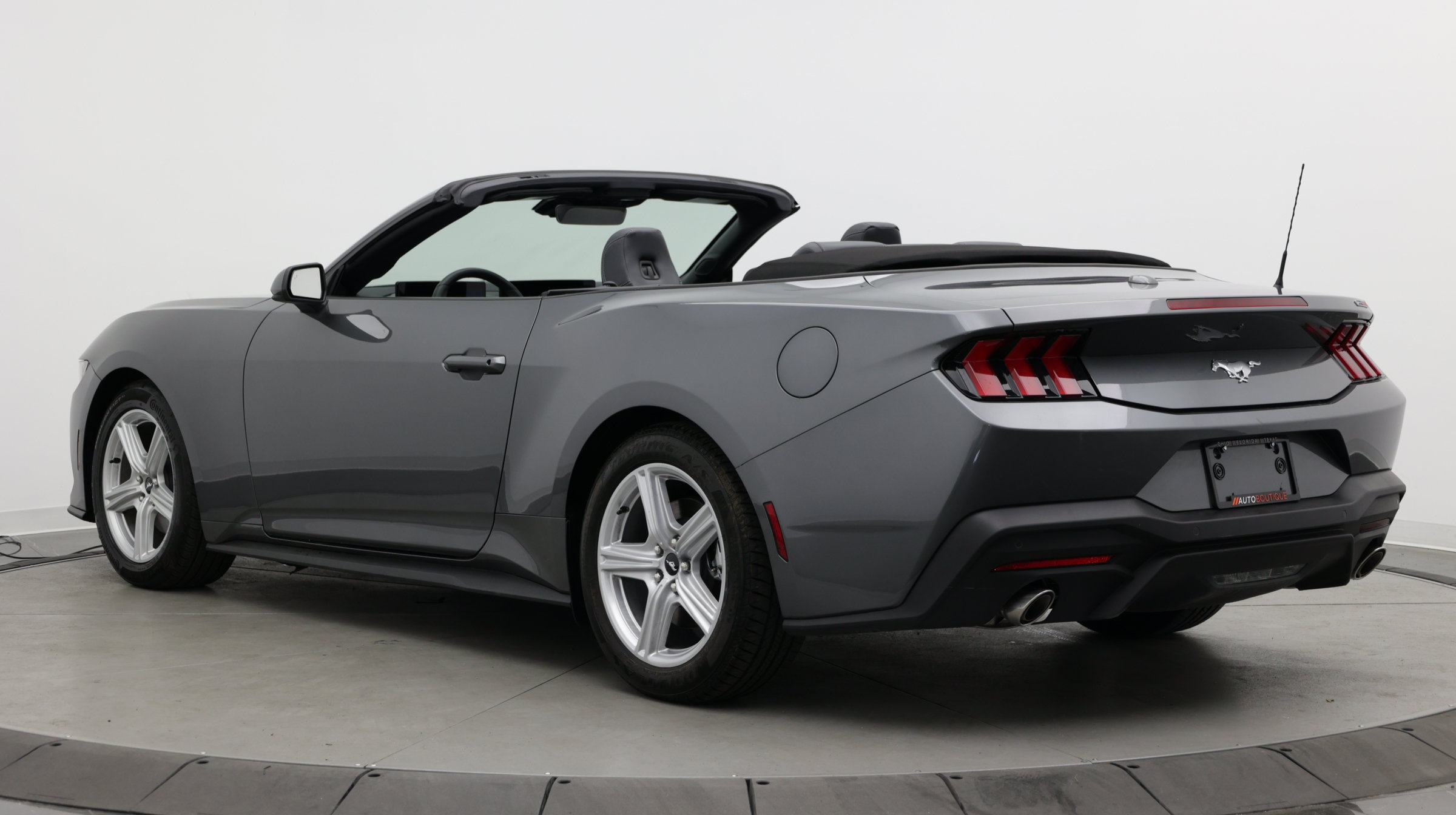 Used 2026 Ford Mustang Premium RWD image 4