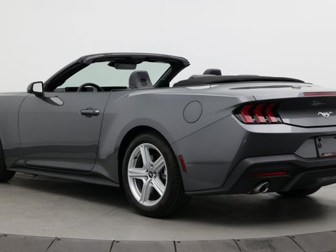 Used 2026 Ford Mustang Premium RWD image 4