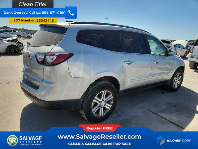 Used 2016 Chevrolet Traverse LT FWD image 4