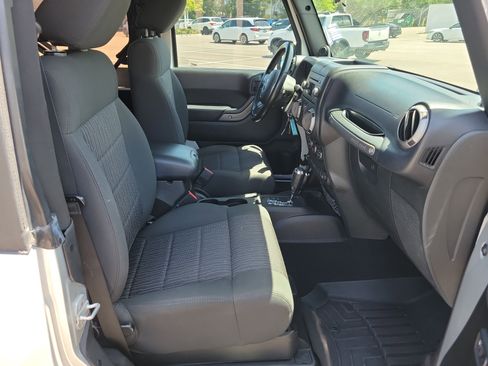 Used 2012 Jeep Wrangler Sport image 11