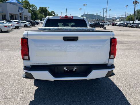 Used 2023 Chevrolet Colorado LT AWD/4WD image 6