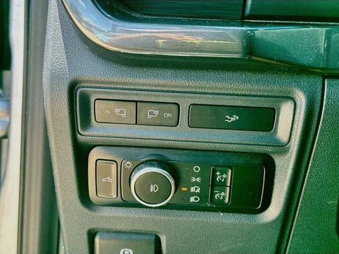 Used 2023 Ford F150 XLT w/ Equipment Group 302A High RWD image 19