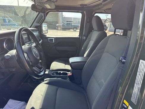 Used 2022 Jeep Wrangler Unlimited Sport AWD/4WD image 8