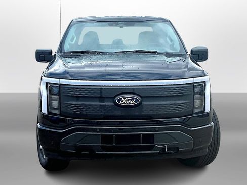 Used 2024 Ford F150 Lightning Flash image 3
