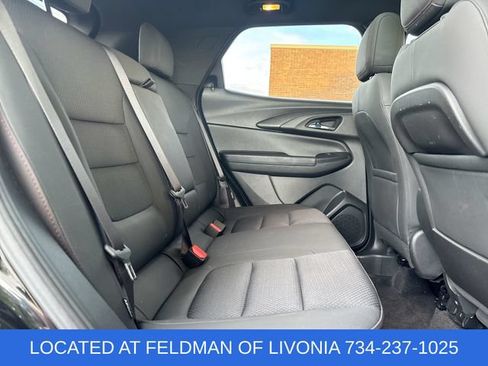 Used 2022 Chevrolet TrailBlazer RS w/ Sun and Liftgate Package FWD image 26