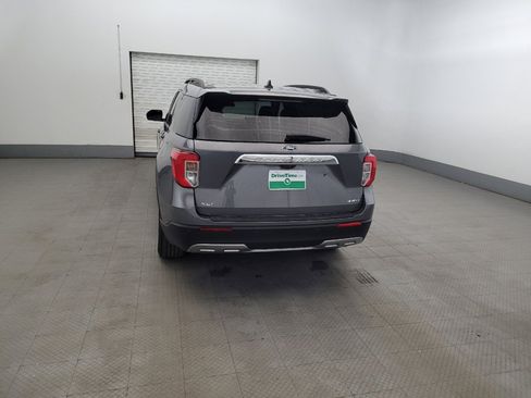 Used 2021 Ford Explorer XLT w/ Equipment Group 202A AWD/4WD image 6