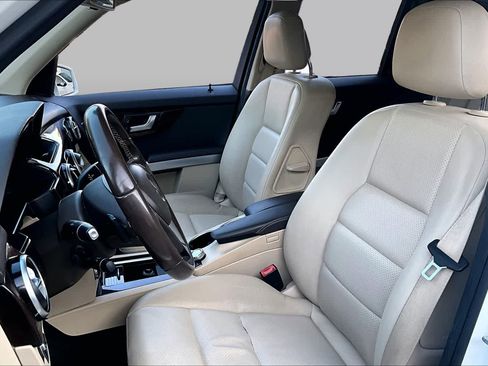 Used 2015 Mercedes-Benz GLK 350 2WD image 8