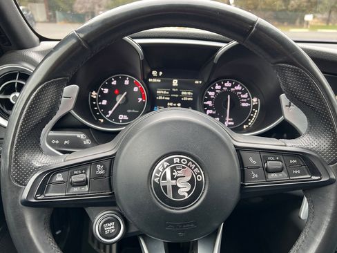 Used 2022 Alfa Romeo Giulia Sprint image 30