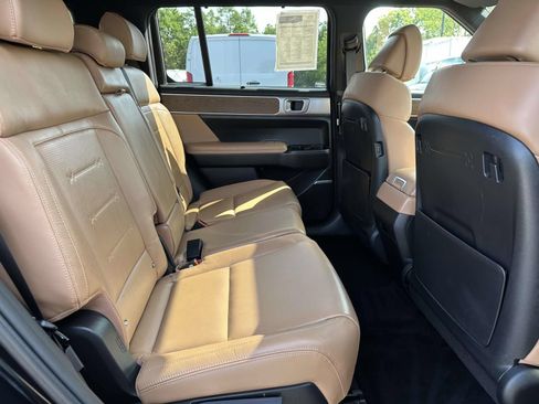Used 2024 Hyundai Santa Fe Limited AWD/4WD image 25