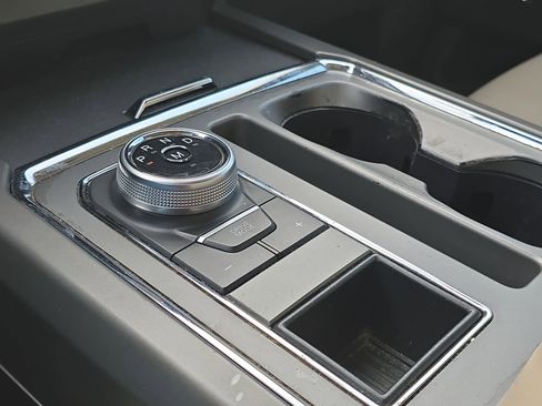 Used 2020 Ford Expedition XLT w/ Equipment Group 201A image 20