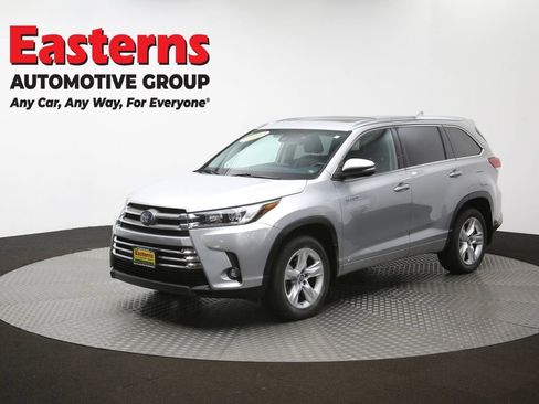 Used 2019 Toyota Highlander Limited w/ Carpet Mat Package (TMS) image 62