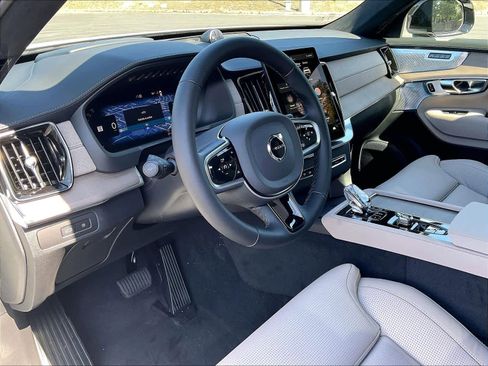 New 2026 Volvo XC90 T8 Ultra w/ Lounge Package AWD/4WD image 8
