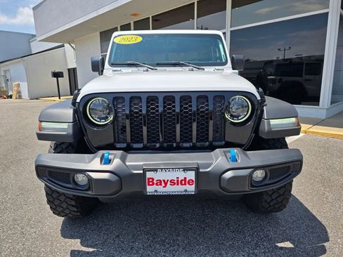 Used 2023 Jeep Wrangler Unlimited w/ Cold Weather Group AWD/4WD image 4