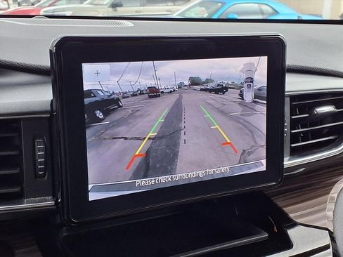 Used 2024 Ford Explorer Limited image 14