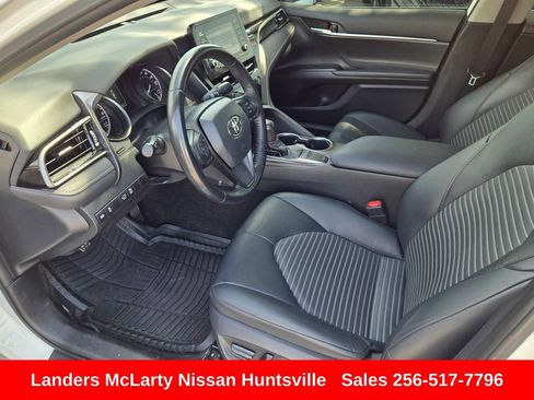 Used 2024 Toyota Camry SE FWD image 18