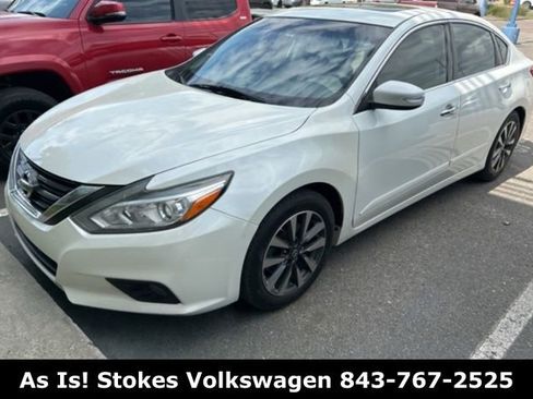 Used 2016 Nissan Altima 2.5 SV w/ Convenience Package image 2