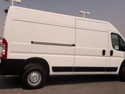 Used 2025 RAM ProMaster 3500 w/ Convenience Group FWD image 2