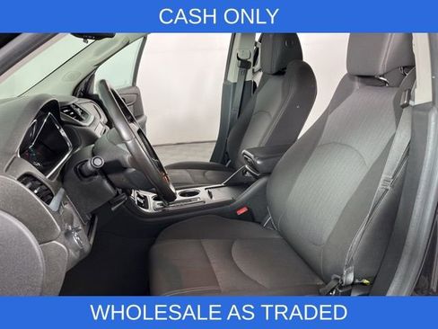 Used 2017 Chevrolet Traverse LT w/ Style and Technology Package image 15