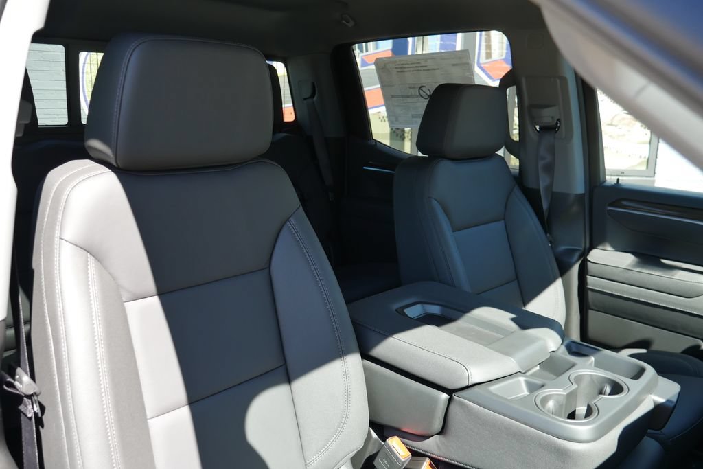 New 2026 Chevrolet Silverado 1500 LT w/ Z71 Off-Road Package AWD/4WD image 12