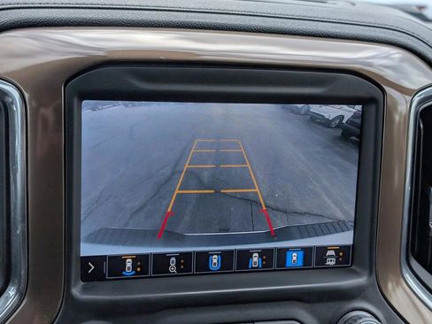 Used 2021 Chevrolet Silverado 2500 High Country w/ Z71 Off-Road Package AWD/4WD image 23
