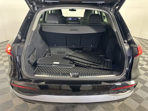 Certified 2025 Audi Q5 2.0T Premium Plus w/ Premium Plus image 19