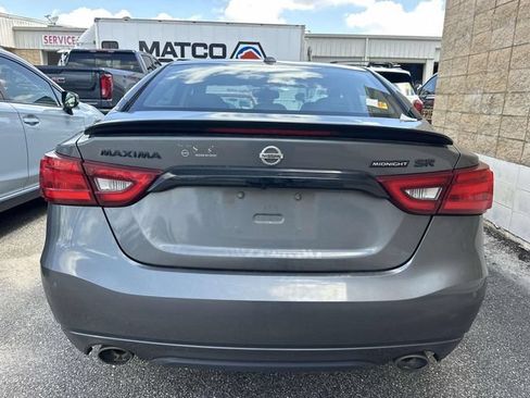 Used 2018 Nissan Maxima SR w/ Midnight Edition FWD image 12
