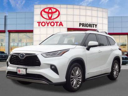 Used 2022 Toyota Highlander Platinum