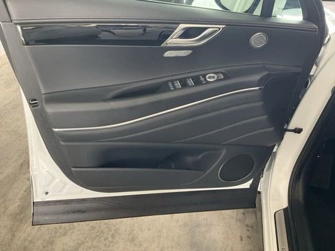 Used 2025 Genesis GV80 2.5T Standard image 5