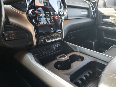 Used 2019 RAM 2500 Laramie image 28