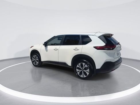 Used 2023 Nissan Rogue SV FWD image 6