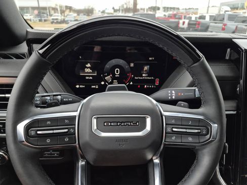 Certified 2025 GMC Yukon Denali w/ Denali Reserve Package image 27