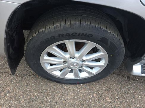 Used 2010 Lexus LX 570 4WD image 39