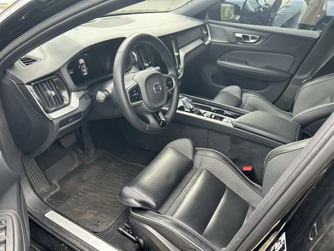 Used 2023 Volvo S60 B5 Ultimate w/ Climate Package AWD/4WD image 7